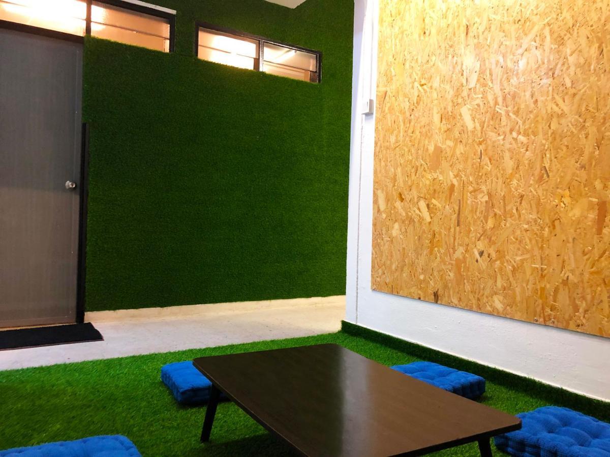 Panda Homestay เซเรมบัน ภายนอก รูปภาพ