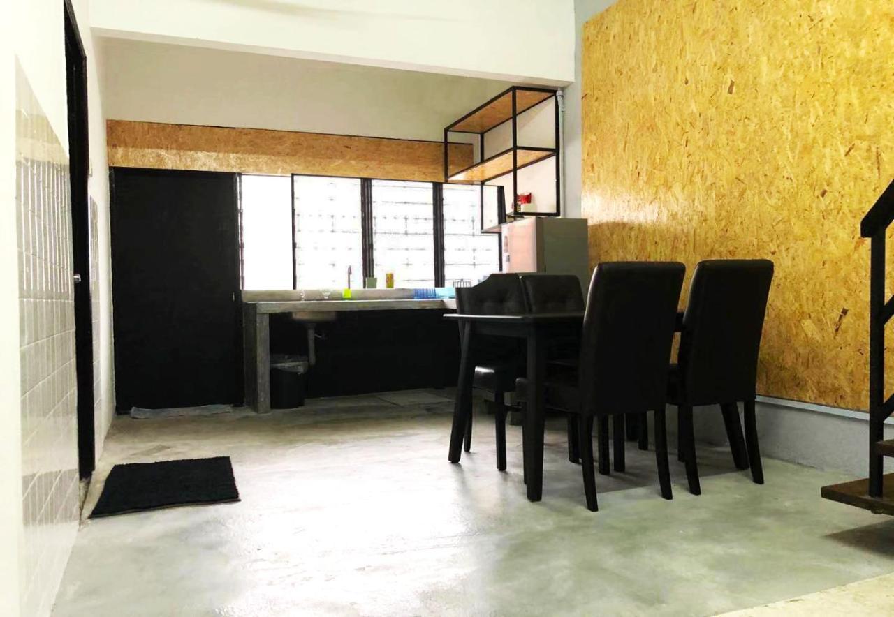 Panda Homestay เซเรมบัน ภายนอก รูปภาพ